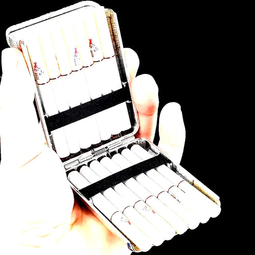 boite-a-cigarette-en-or